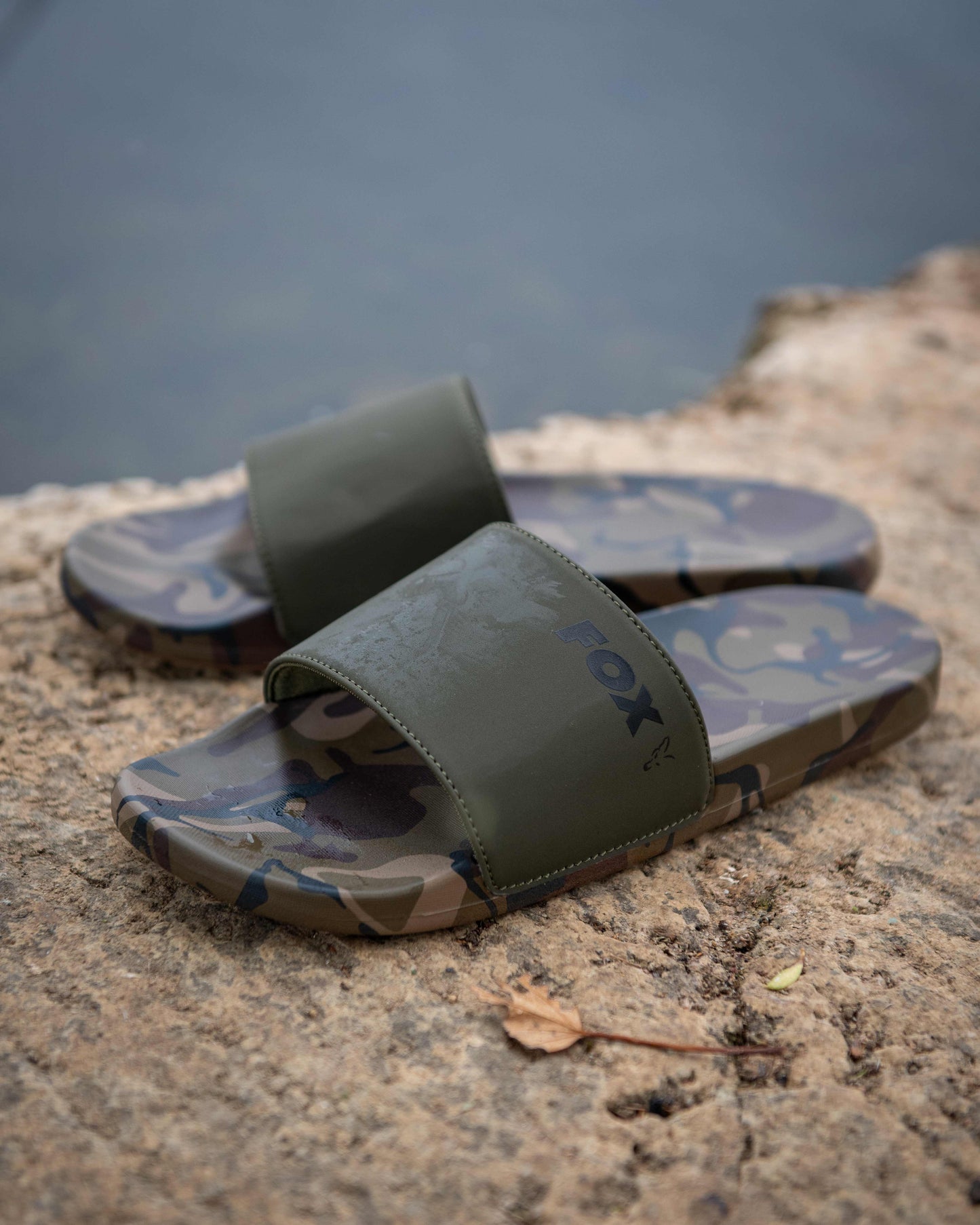 Fox - Sliders Camo/Khaki