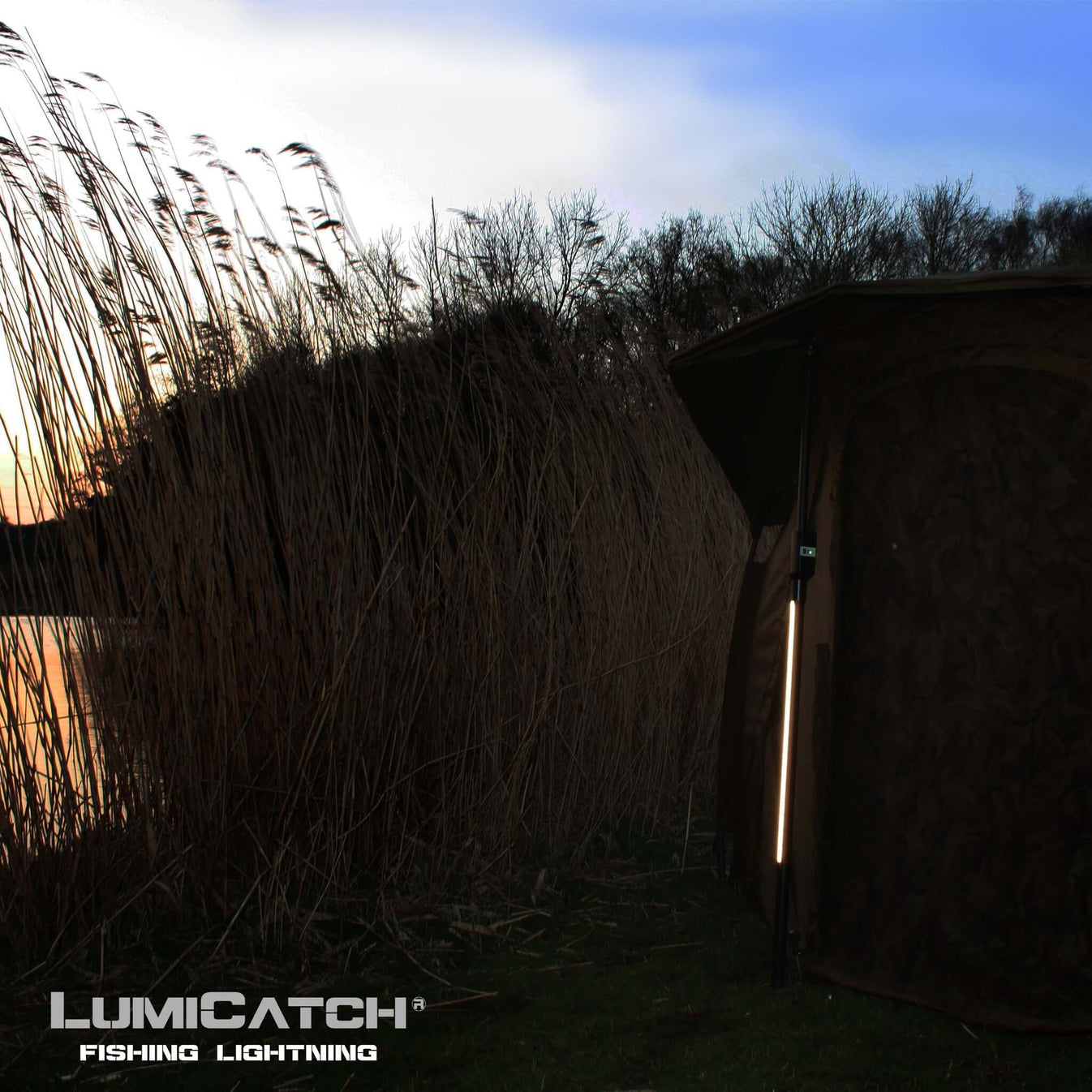 Fishsense LumiCatch Base – Smart Outdoor Light with App Control and Power Bank