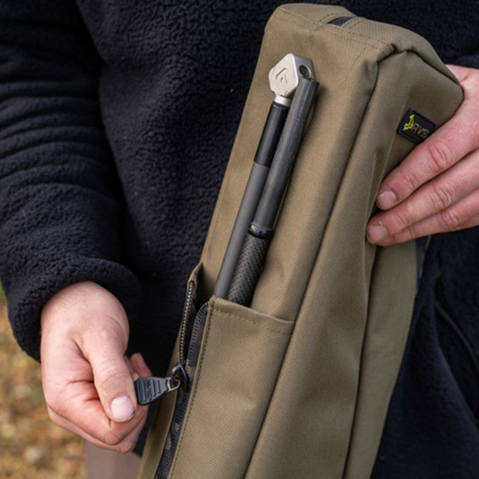 Avid - RVS 10ft Retractable 3 Rod Bag