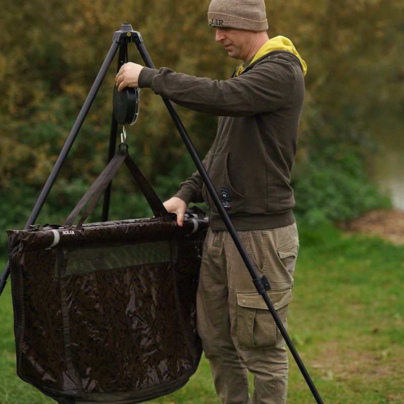 Solar - Worldwide Weigh Tri Pod