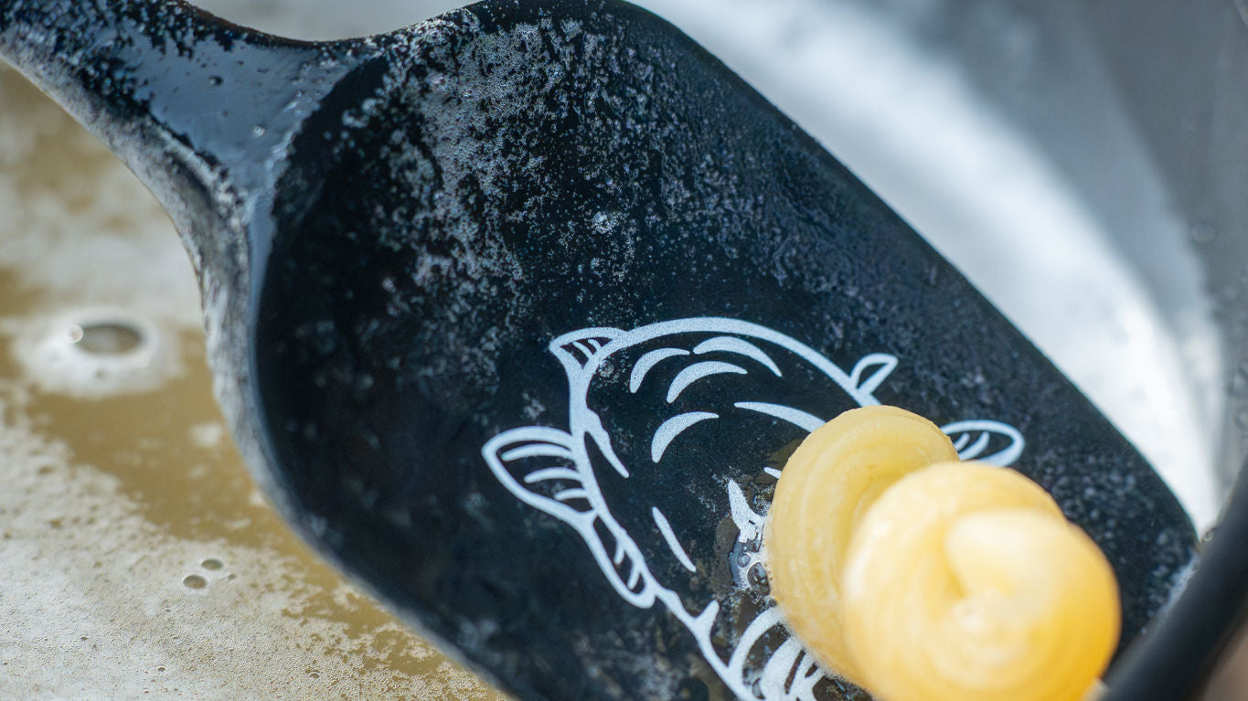 Carp Life - Night Forge Saucepan & Spatula