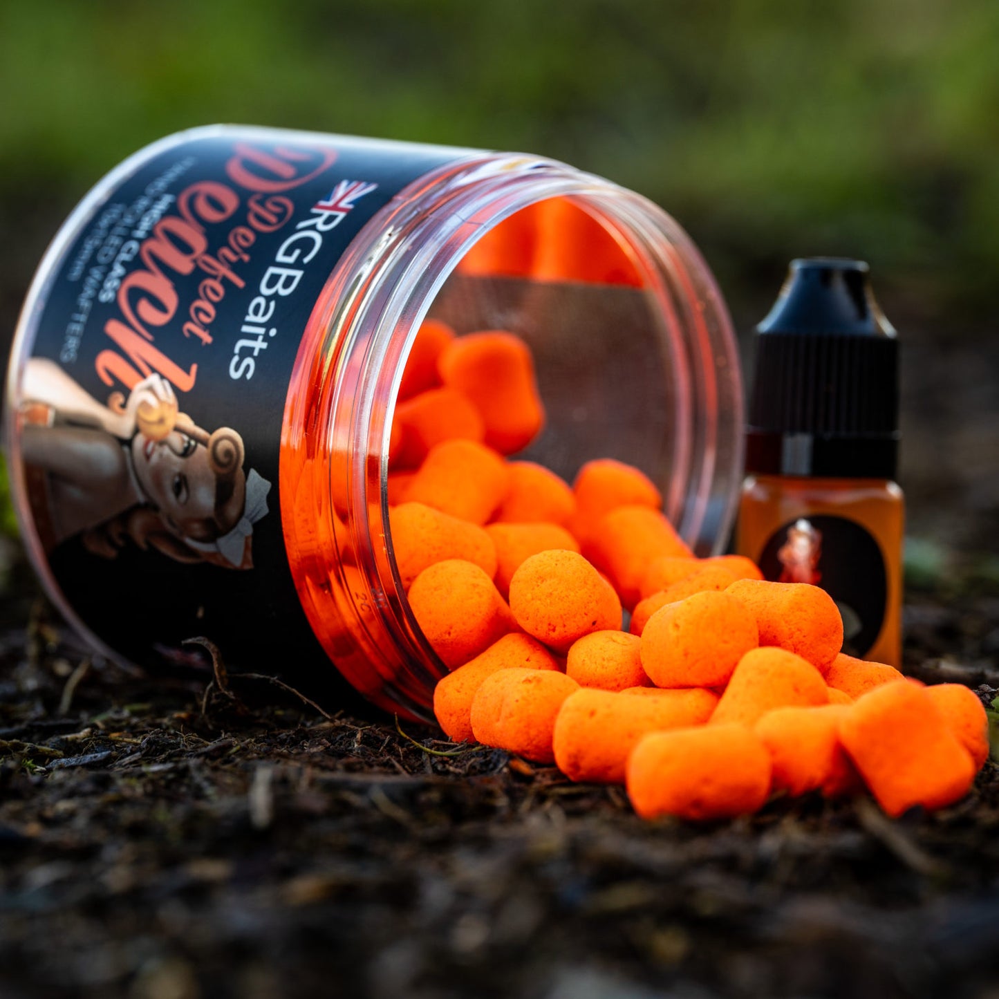 RG Baits - Perfect Peach ‘High Class’ Wafters 10x15mm + Booster