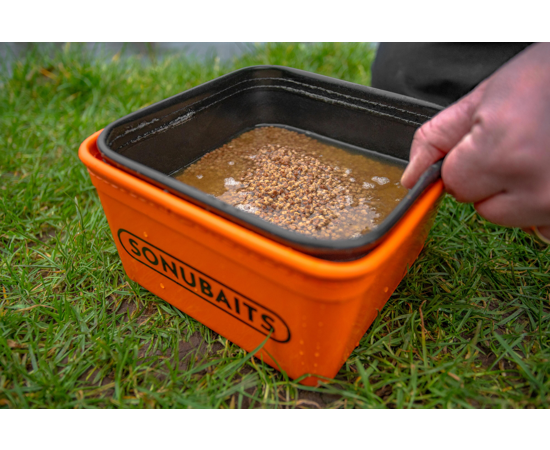 Sonubaits - EVA Bait Tub & Strainer Set
