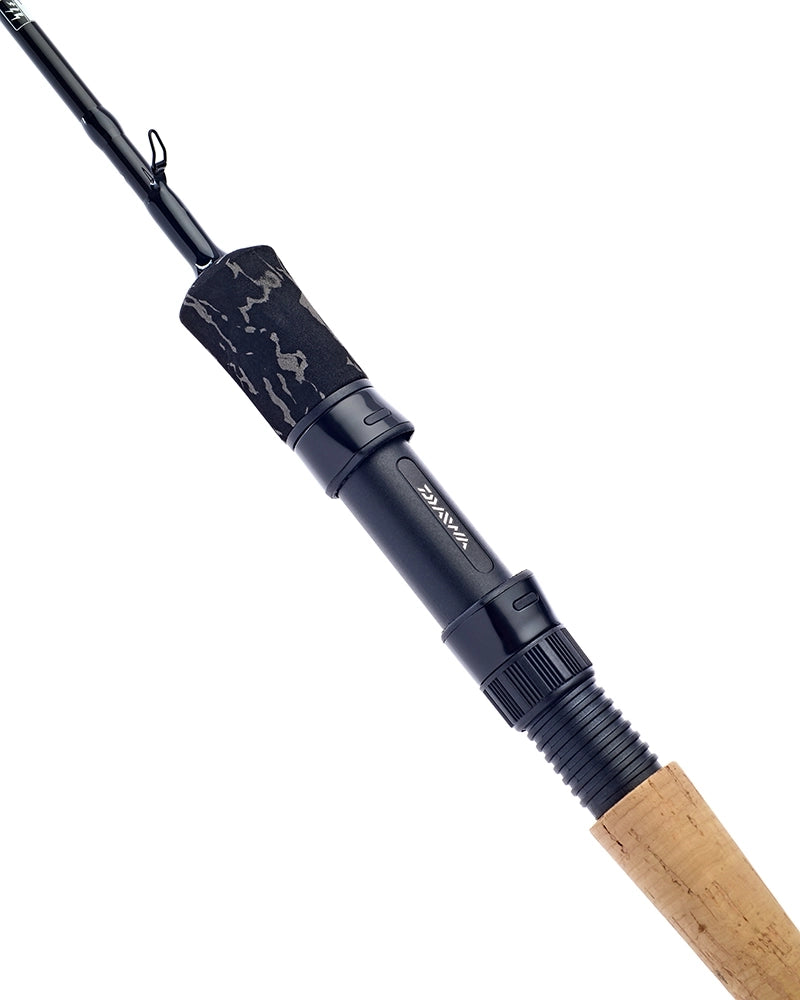 Daiwa - Black Widow Lure 8ft 7-28g Rod