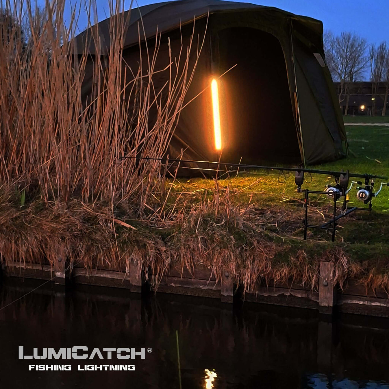 Fishsense LumiCatch Base – Smart Outdoor Light with App Control and Power Bank