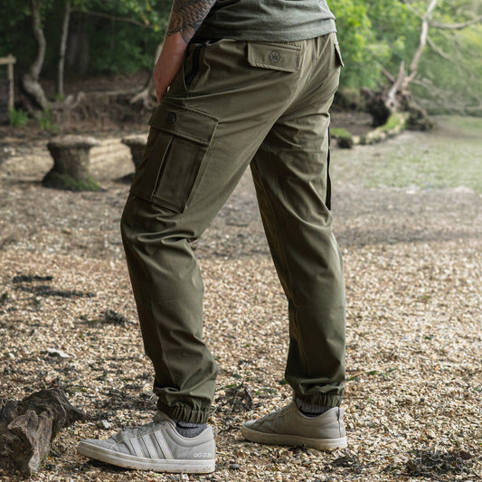 Terreign - Timeless Cuffed Cargo Trousers